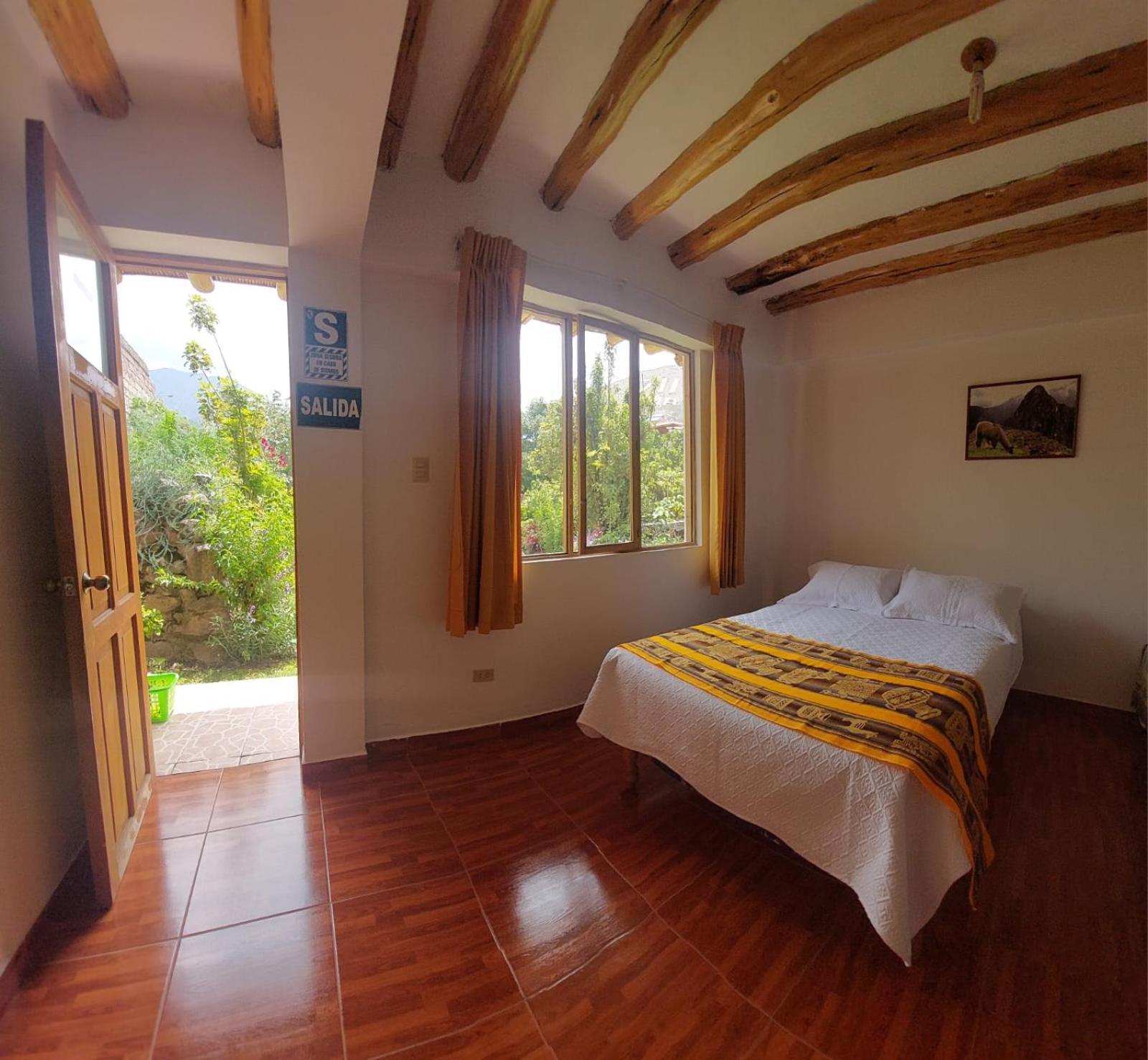 Hostal Miramonti Урубамба Экстерьер фото